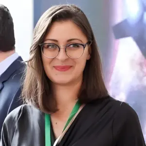 Dr. Maria Dojçe